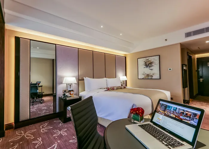 Premier King Room