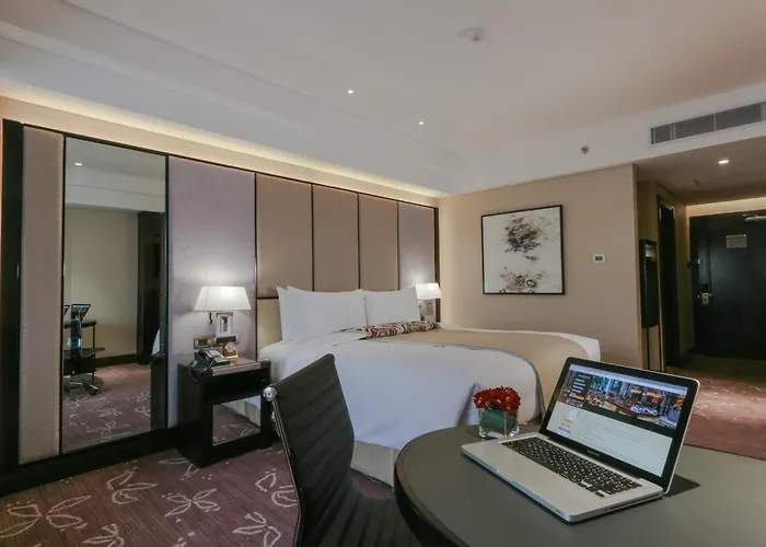 Premier King Room