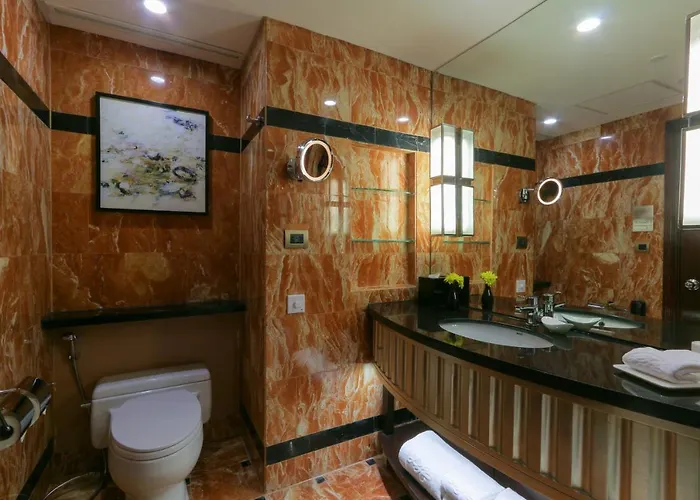 Premier King Room